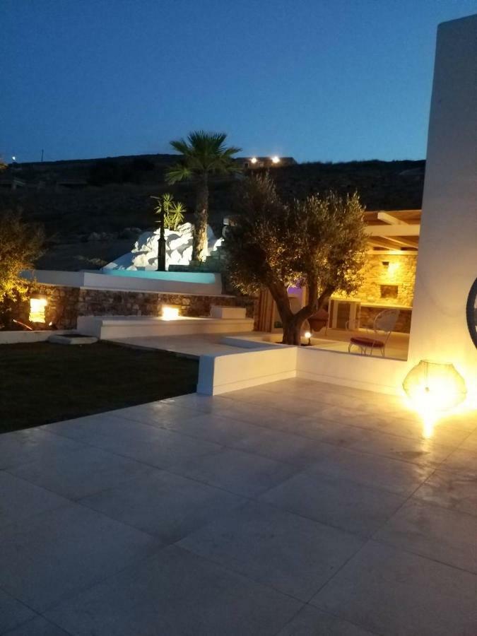 Vila On The Rocks Antiparos Town Exteriér fotografie